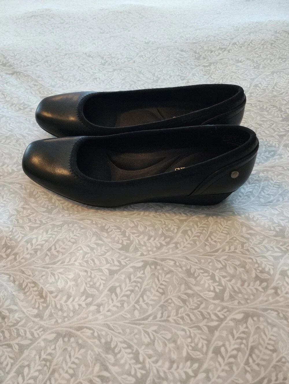 Dream Pairs Women's Wedge Closed Toe Low Heel Pumps Dress Shoes, Size 10 - Picture 9 of 15